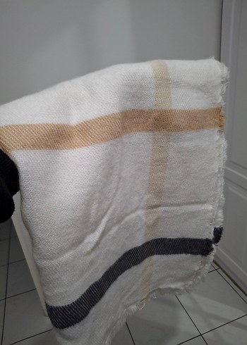 Bohem Tarzı Beyaz Kadın Şal - Görsel 2