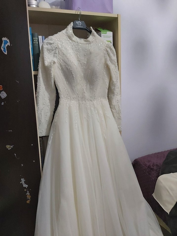 Uzun Kollu Yüksek Yakalı Beyaz  A kesim Gelinlik - Görsel 5