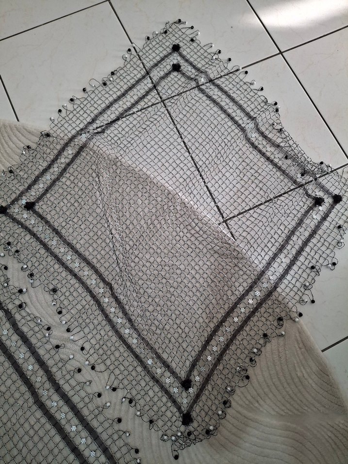 Boncuk İşlemeli masa örtüsü takımı - Görsel 3