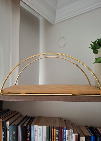 Parlak Altın Renkli Raf - Görsel 2