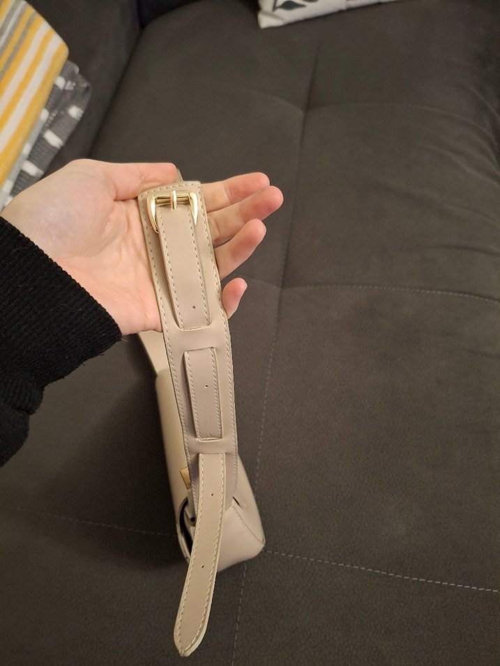 Bej Deri Kemerli Kadın Çanta - Görsel 2