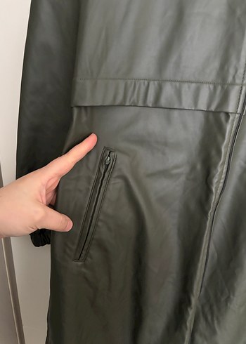 LC Waikiki Kapüşonsuz Uzun Fermuarlı Kadın Yağmurluk