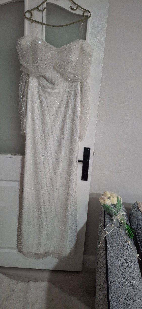 Uzun Kollu Straplez Beyaz Düğün Elbisesi - Görsel 4