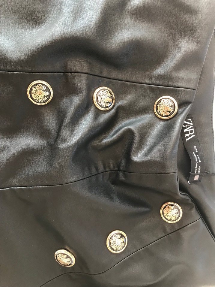 Düğmeli Siyah Deri Mini Şort - Görsel 5