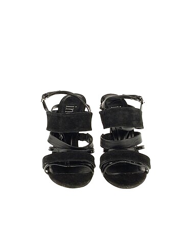 36 Beden inci Stiletto %70 İndirimli.