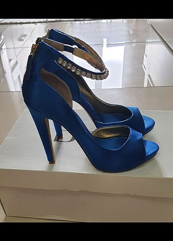 37 Beden mavi Renk Nine West orjinal yeni