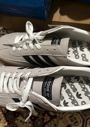 Gri Süet Adidas Spor Ayakkabı - Görsel 4