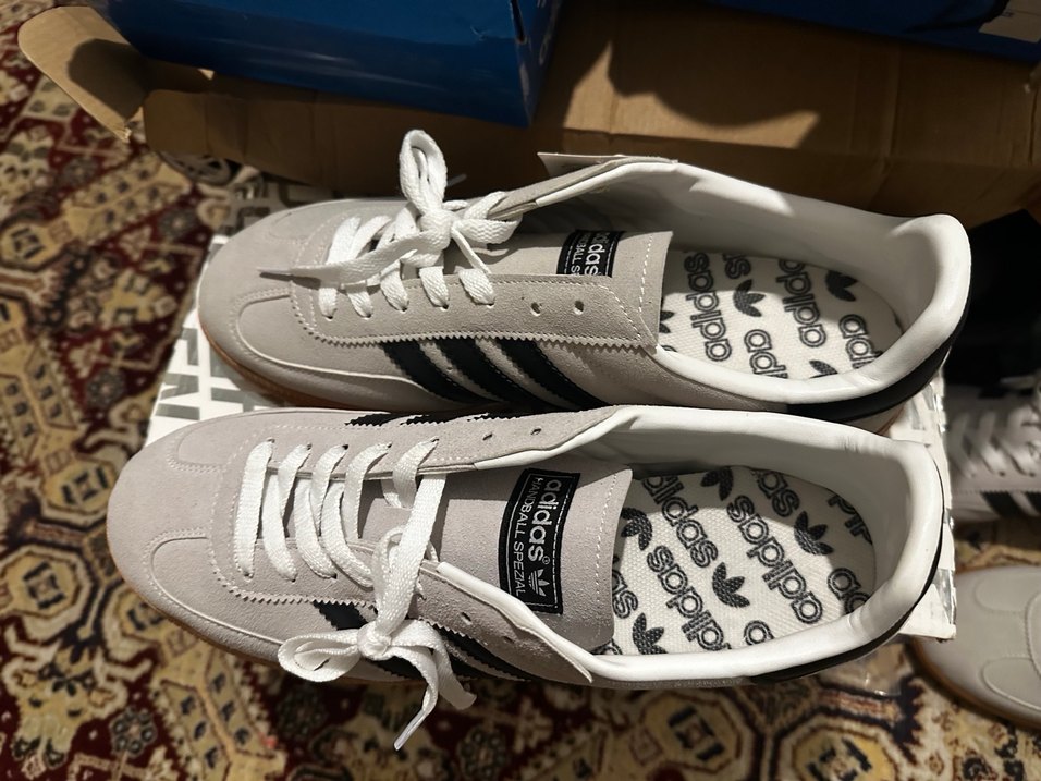 Gri Süet Adidas Spor Ayakkabı - Görsel 4