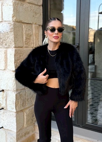 Kadın Siyah Kısa Kürk Detaylı Ceket - Görsel 3