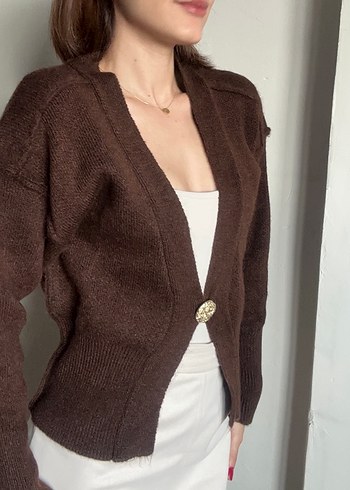 Düğmeli Kahverengi Yün Kadın Hırka - Görsel 3