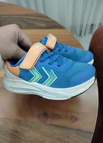 28 Beden Orjinal çocuk spor ayakkabısı hummel