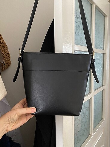 h&m siyah çanta