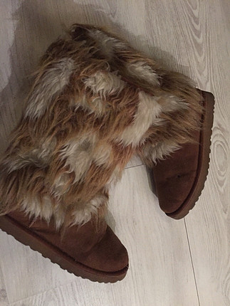 Ugg taba bot