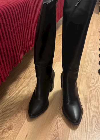 Siyah Deri Diz Boyu Stiletto Çizme