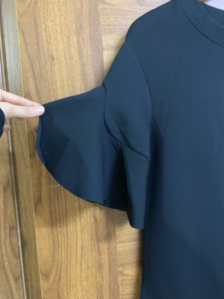 Kısa Kollu Siyah Kürklü Midi Elbise - Görsel 4