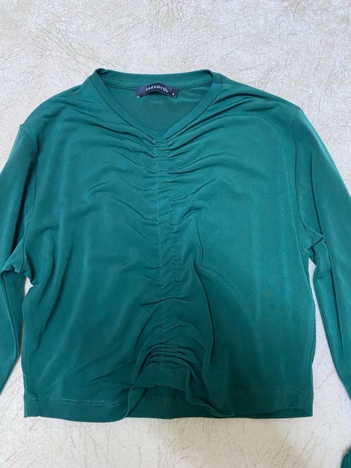 Yeşil Pilili Uzun Kollu Bluz - Görsel 2