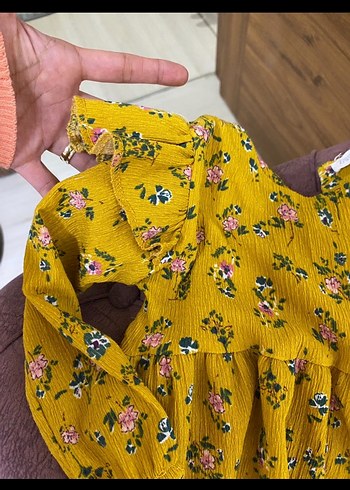 Sarı Çiçekli Uzun Kollu Fırfırlı Kız Elbisesi - Görsel 4