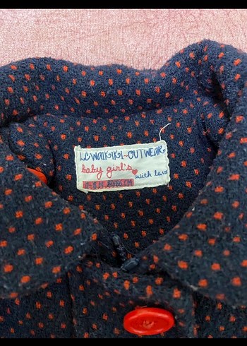 Kız Çocuk Renkli Puantiyeli Düğmeli Kaban - Görsel 3