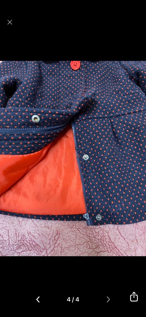 Kız Çocuk Renkli Puantiyeli Düğmeli Kaban - Görsel 4