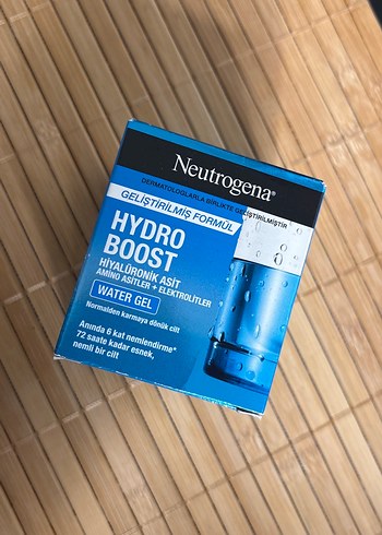 Neutrogena Hydro Boost Su Bazli Nemlendirici Jel