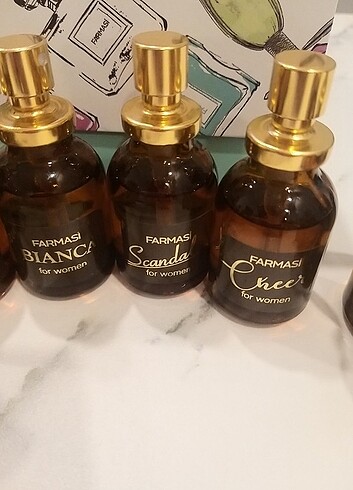 Farmasi PARFUM