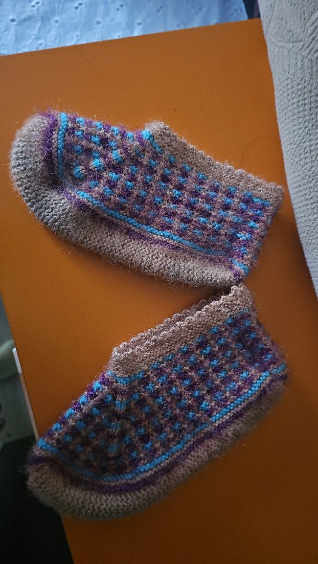 Erkek Çocuk Kahverengi ve Gri Çorap - Görsel 2