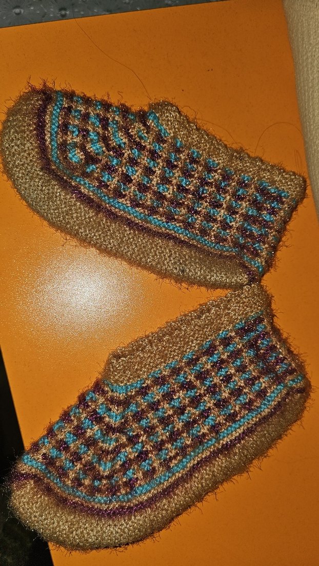 Erkek Çocuk Kahverengi ve Gri Çorap - Görsel 3