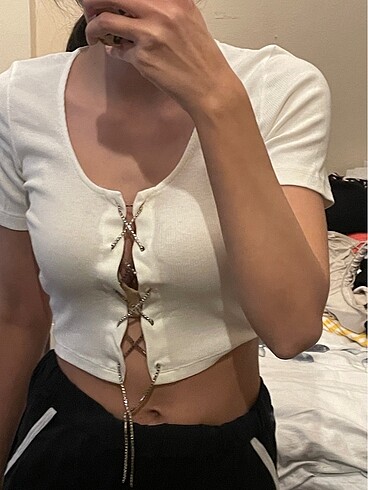 Detaylı önü açık crop
