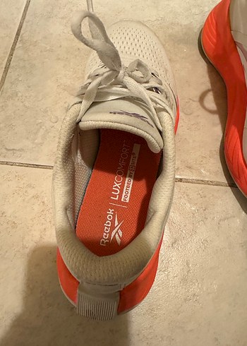 Reebok Beyaz Turuncu Dolgu Topuk Spor Ayakkabı - Görsel 3