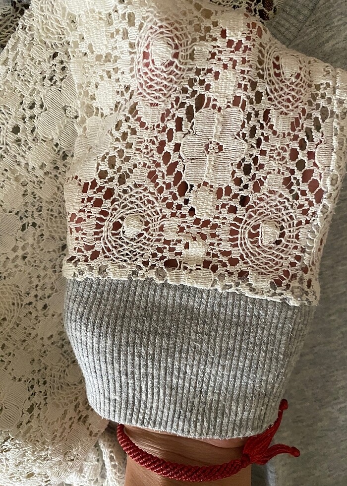 KOTON Arkası Dantelli Bluz - Görsel 5