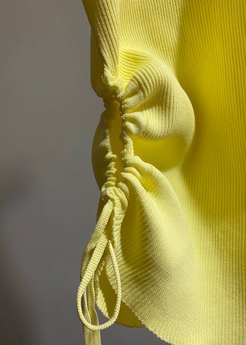 Sarı Kolsuz Triko Bluz - Görsel 2