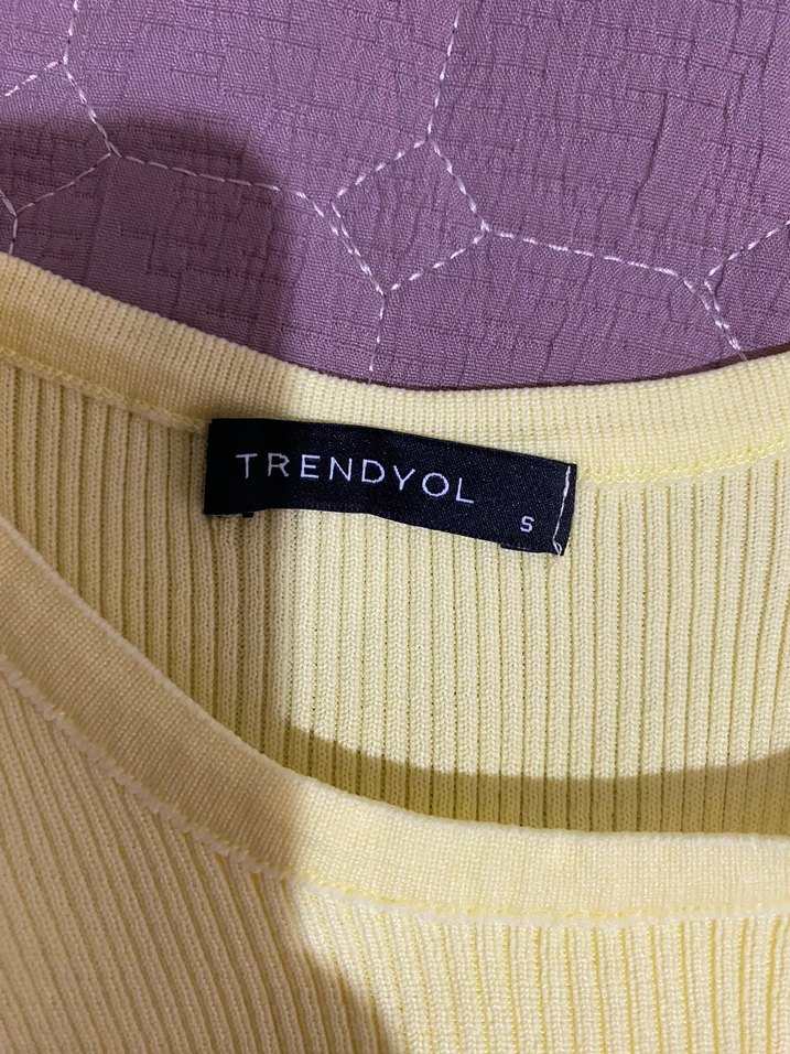 Sarı Kolsuz Triko Bluz - Görsel 3