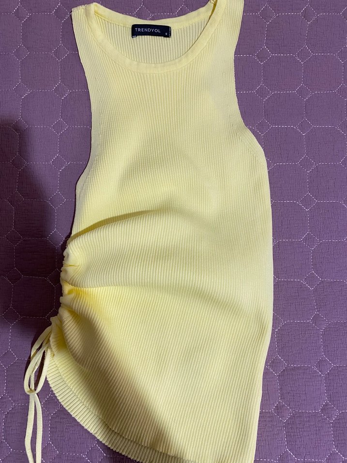 Sarı Kolsuz Triko Bluz - Görsel 4