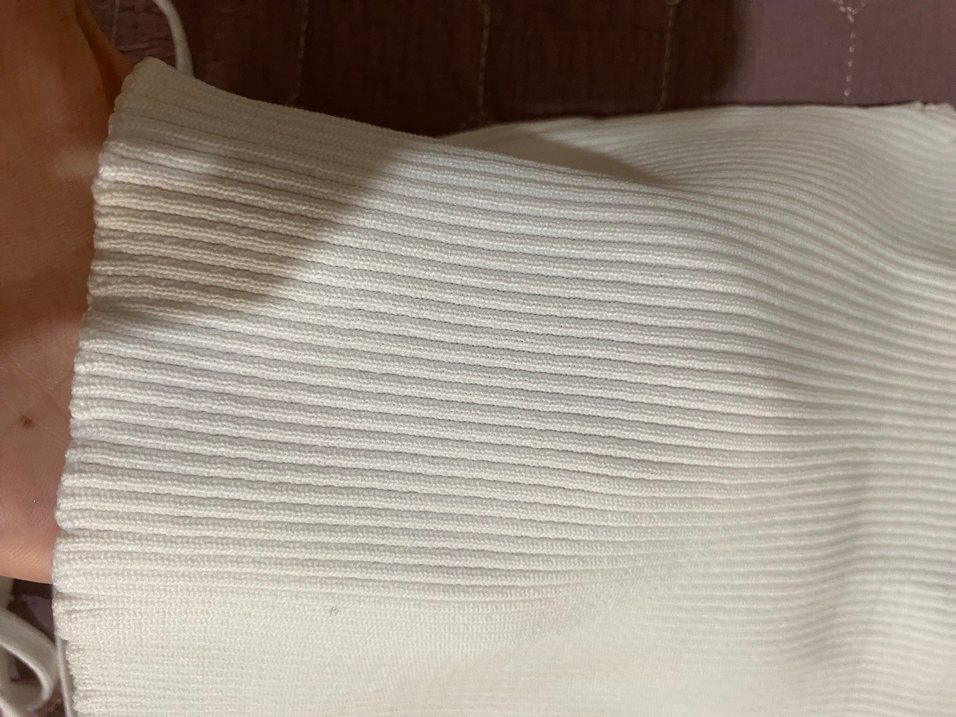 Beyaz Örgü Halter Yaka Crop Top - Görsel 4