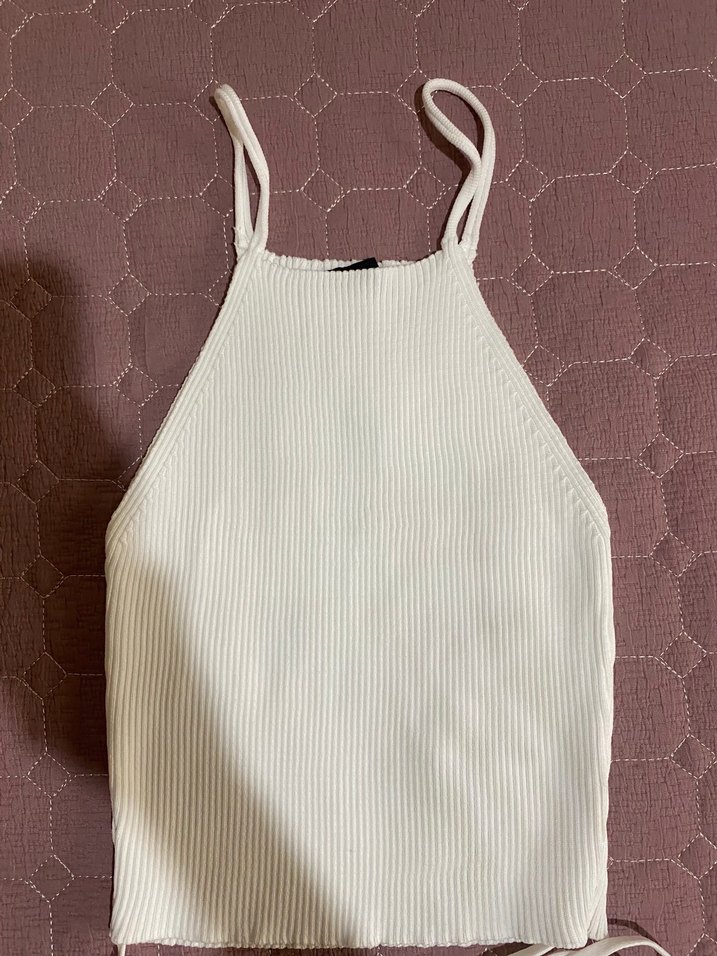 Beyaz Örgü Halter Yaka Crop Top - Görsel 2