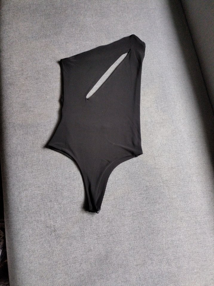 Kadın Siyah Tek Omuzlu Monokini - Görsel 5