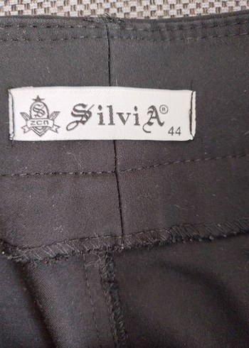 Düğmeli Siyah Kadın Kumaş Pantolon - Görsel 4