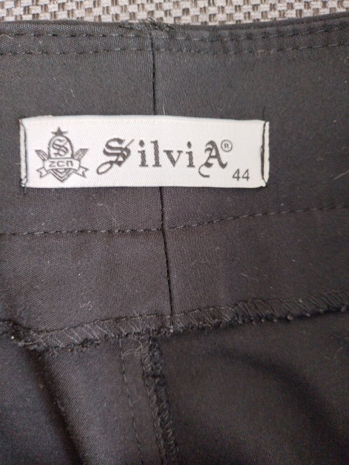 Düğmeli Siyah Kadın Kumaş Pantolon - Görsel 4