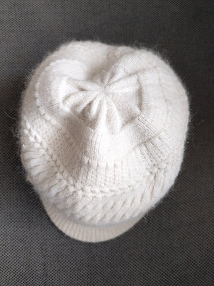 Beyaz Örgü Kadın Bere Çiçek Detaylı - Görsel 4