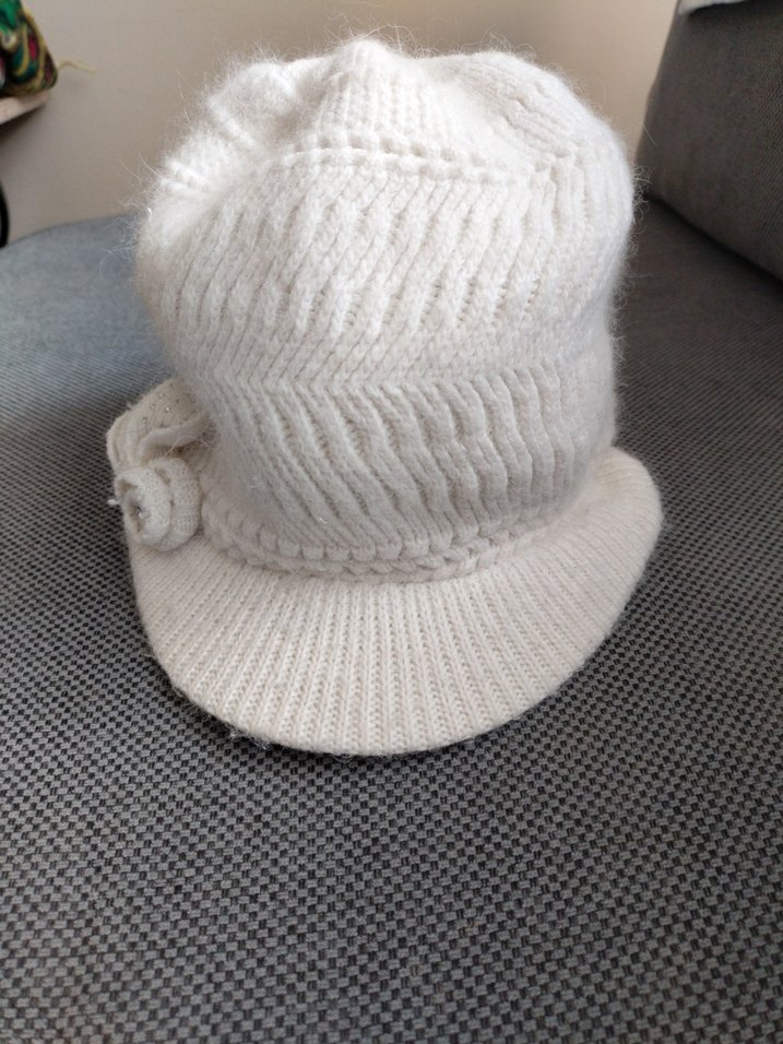 Beyaz Örgü Kadın Bere Çiçek Detaylı - Görsel 3