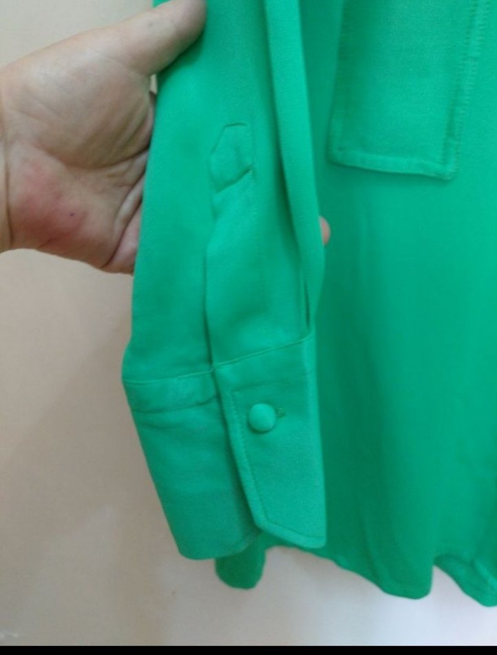 Yeşil Uzun Kollu Düğmeli Kadın  Saten Gömlek - Görsel 4