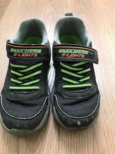 30 Beden Skechers çocuk ayakkabı
