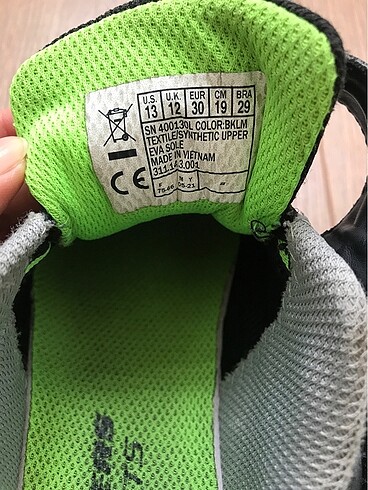 30 Beden siyah Renk Skechers çocuk ayakkabı