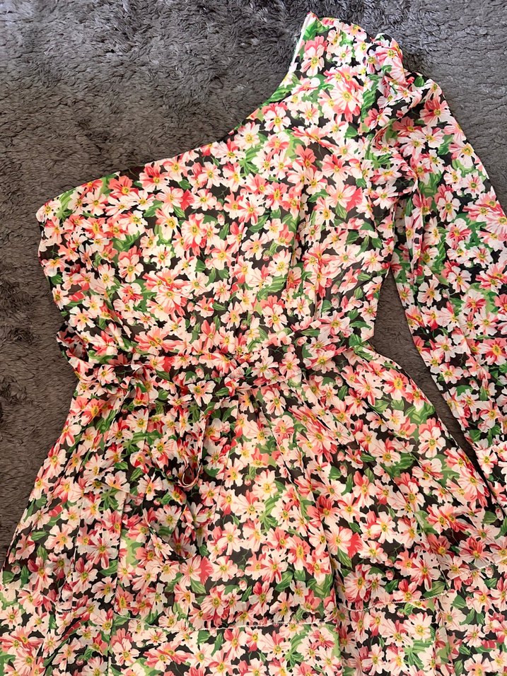 Çiçek Desenli Tek Kollu Mini Elbise - Görsel 3