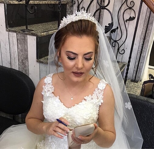  Beden Gelin tacı