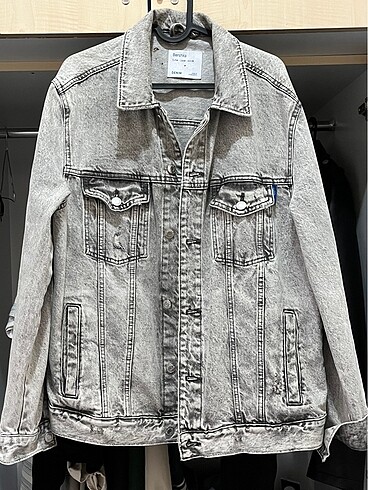 BERSHKA KOT CEKET