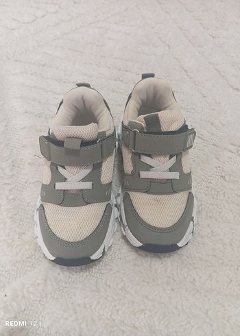 Gri Erkek Çocuk Spor Ayakkabı Velcro