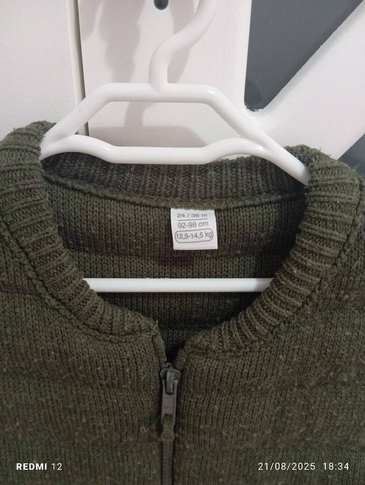 LC Waikiki fermuarlı yelek - Görsel 2