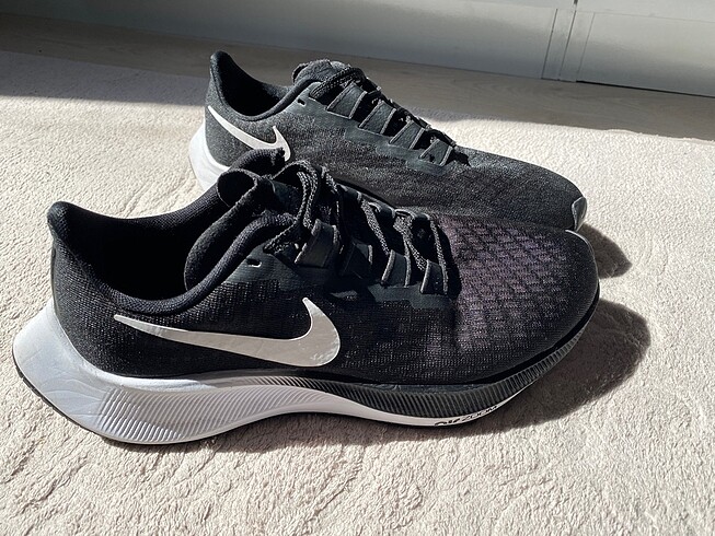 Nike Nike koşu ayakkabısı