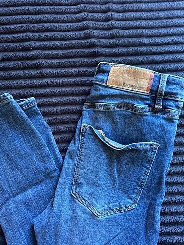 36 Beden Stradivarius Pantolon